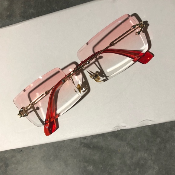 Sunglasses - Picture 1 of 3